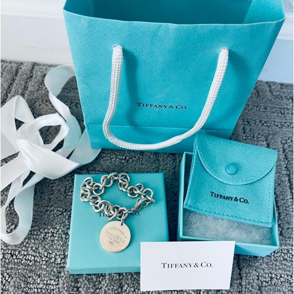 Tiffany & Co. Return to Tiffany & Co bracelet (round)